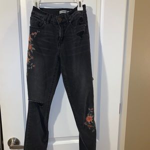 Black jeans with roses!
